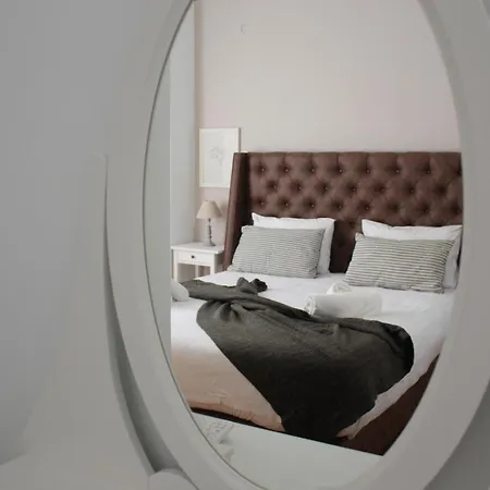 2 Bedrooms * Athens